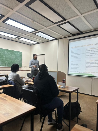 SANEDI Showcases SOLTRAIN+ at UJ Energy Technology Seminar, Sparking Interest Among Students